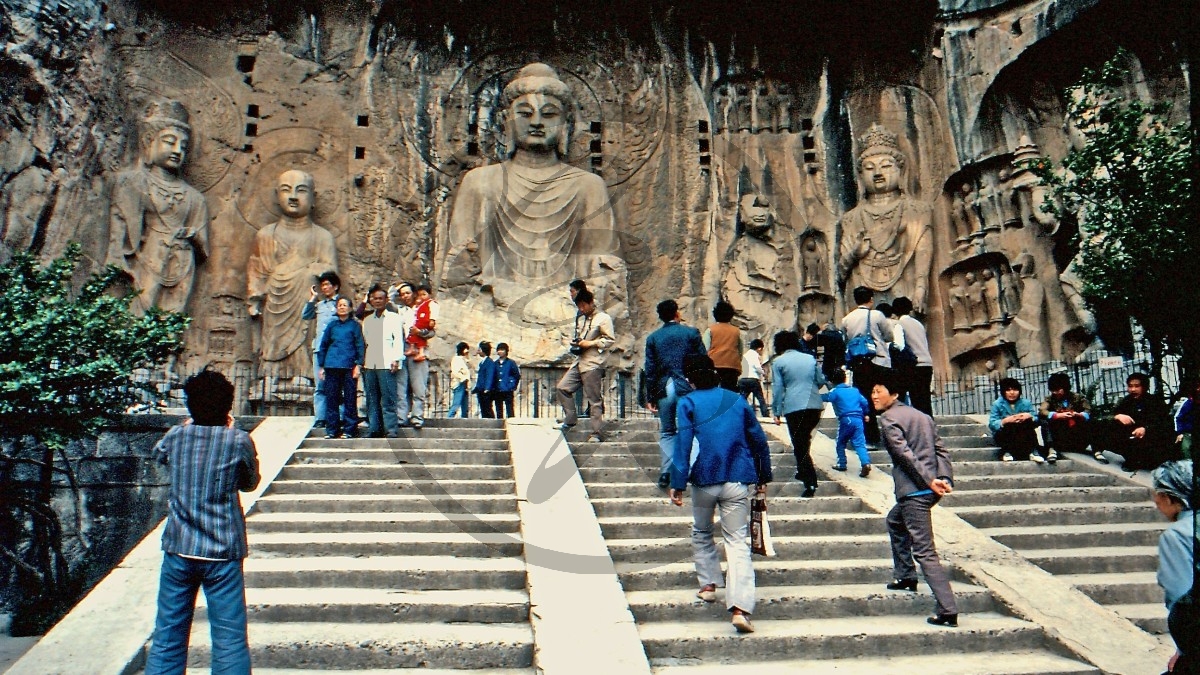 Longmen-Höhlen_C08-08-13.jpg