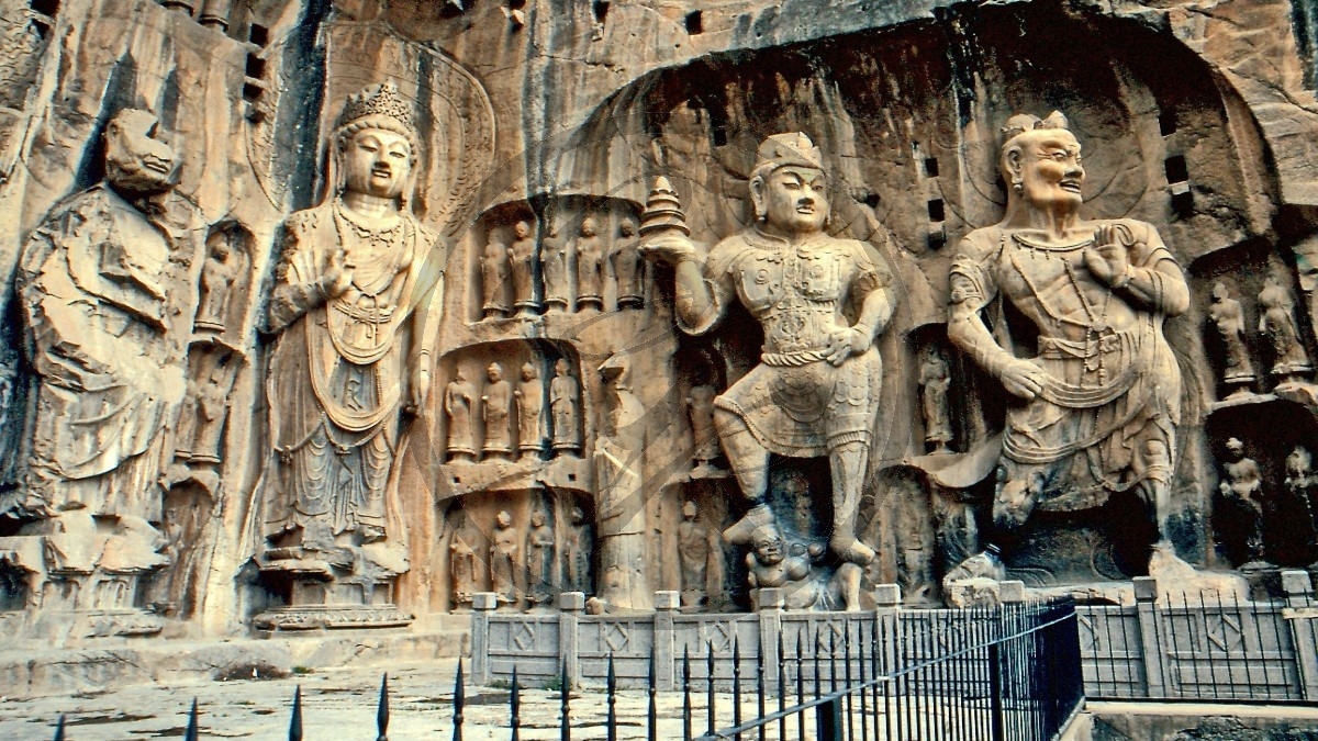 Longmen-Höhlen_C08-08-14.jpg