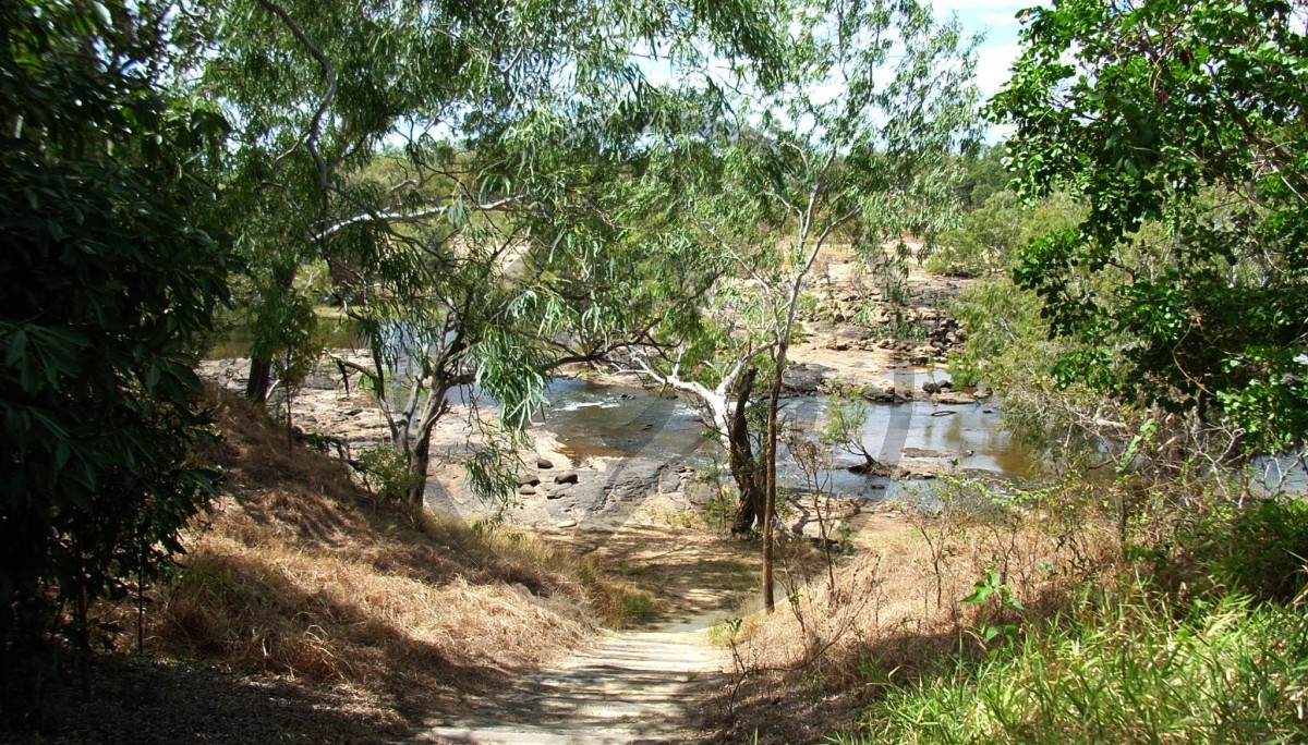 Normanby River_R-11027.jpg