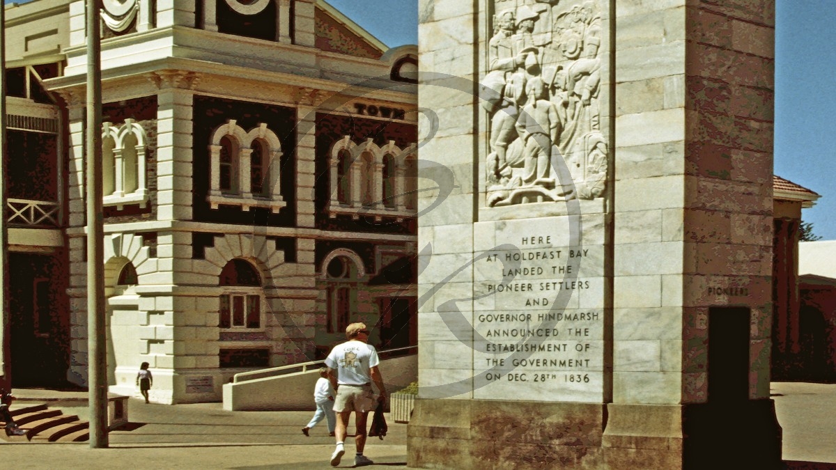 Adelaide - Glenelg - Hindmarsh Monument_C04-10-20.jpg