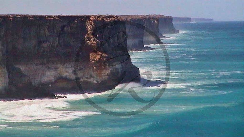 Nullarbor Nationalpark - Great Australian Bight - Steilküste_(SA-2003-289).jpg